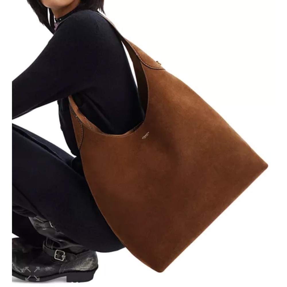 COACH
Brooklyn Extra-Large Suede Shoulder Bag 39 - Picture 14 of 14